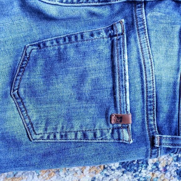 JOE'S Boyfriend Slim Crop Ripped Distressed Jeans in Kency Size 24 - Picture 9 of 15